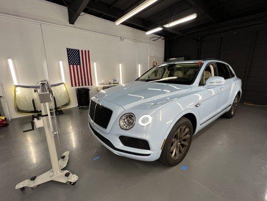 2020 Bentley Bentayga OEM windshield replacement and recalibration