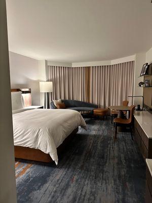 Modest room on the 8th floor - Four Seasons Houston - January 2024