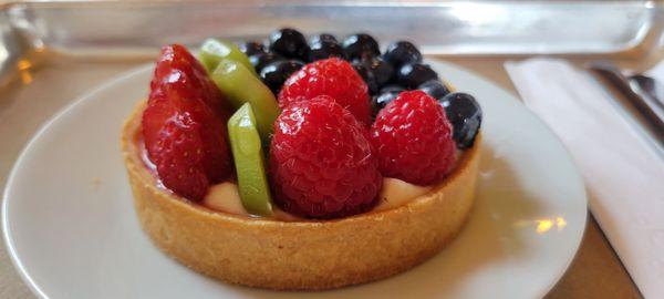 Fruit tart! Yummy!