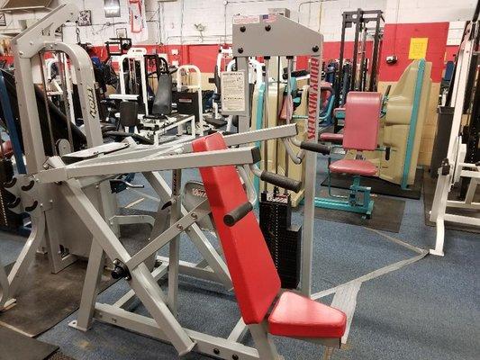 NEW LIFE FITNESS SHOULDER PRESS