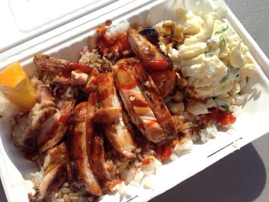 Good bento. Chicken teriyaki with white rice and a side of macaroni salad (that seems freshly made) for just $7.