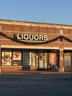 Bayshore Wine & Liquor