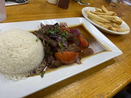 Lomo Saltado