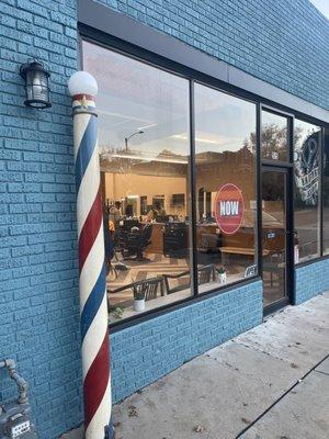 E&J's Barbershop