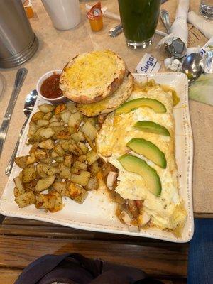 Costa Rican chicken avocado omelette