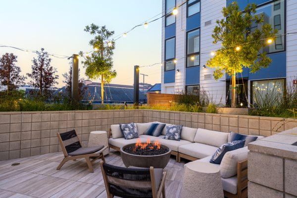 Roofdeck lounge with fire pits and seating