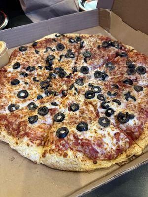 Olive pizza