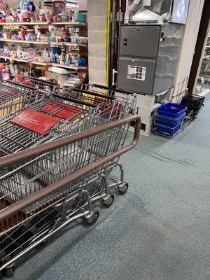 Carts/baskets