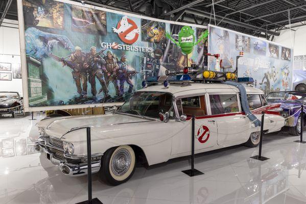 Ghostbusters Ecto 1