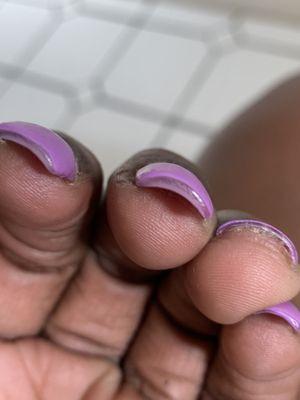 The broken nail has no acrylic at all. Broke with no type of pressure