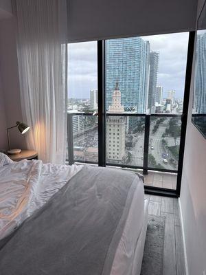 King bedroom ocean view.