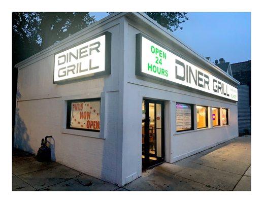 Diner Grill.(Irwin's Park Rd & Ashland Ave) Breakfast Sandwiches Skillets Omelets Pancakes Waffles.Simple Clean Classic Chicago Diner.Cool!