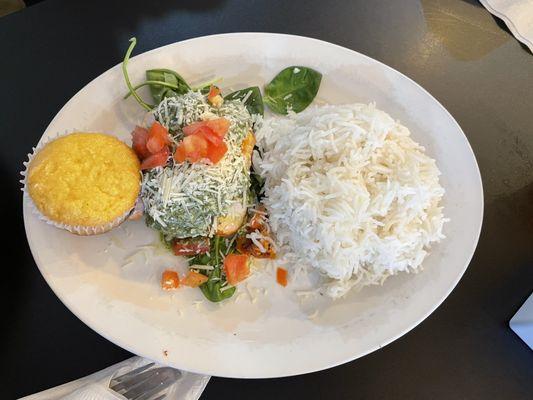 Pesto salmon with coconut rice and corn cake