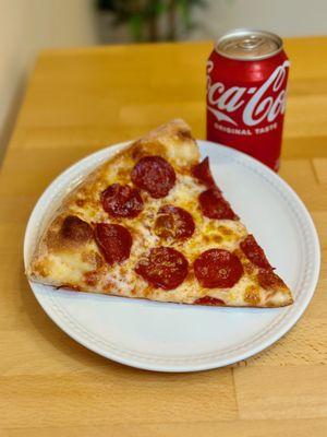 LUNCH SPECIAL 
FROM 11:30AM TO 4PM 
SINGLE SLICE PEPPERONI W/ A CAN OF COKE FOR $4.99