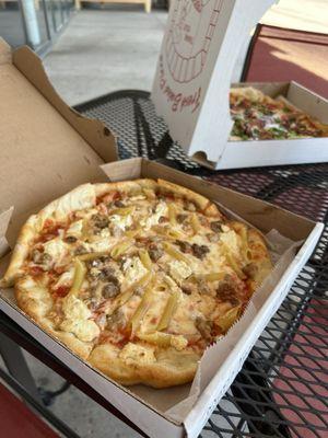 "Mom's favorite" lasagna pizza