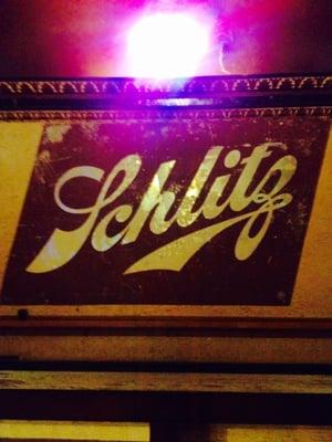 Schlitz!