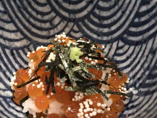 Salmon roe on rice