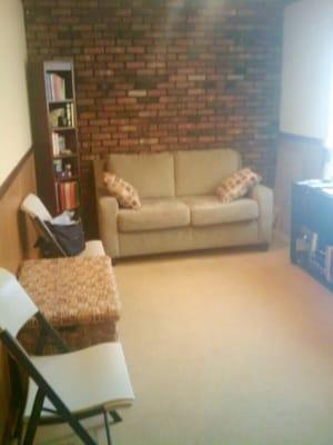 The relaxing waiting room and really calming atmosphere!