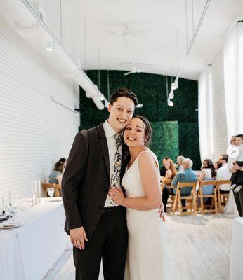 Gather Walnut Creek is the perfect destination for a small, intimate wedding with family and friends.

: @jennypetitphotography