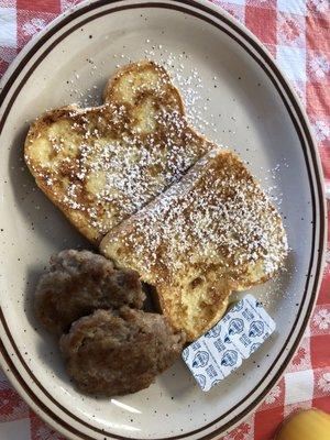 Small French toasts with sausage