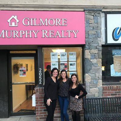 Mary, Melissa and I (Leigh) at the old office!