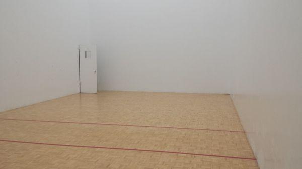 Racquetball court