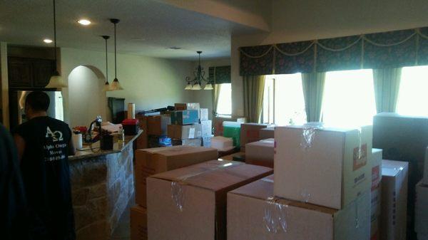 moving San Antonio .  Full pack service and materials.