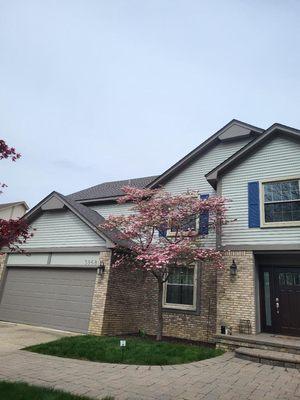 Exterior of this home was power washed, scraped, replaced wood, & painted.
We do interior and exterior painting, residential & commercial.