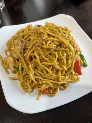 Chicken lo mein (4/5)