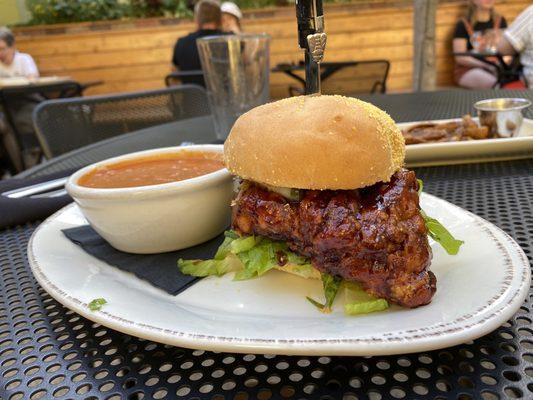 chipotle fried chicken sandwich