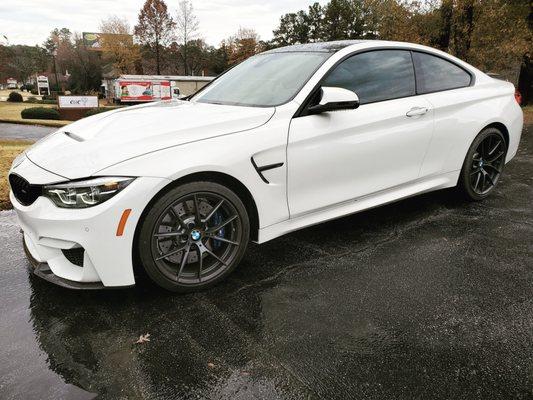 BMW M4 CS