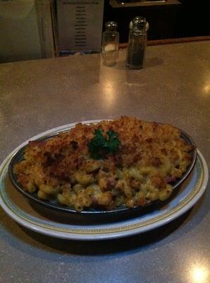 Baked Mac n Cheese with bacon.  Delish!