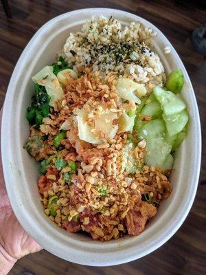 Medium bowl with tuna albacore and spicy tuna