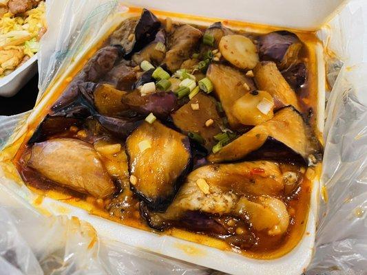 Eggplant in spicy garlic sauce