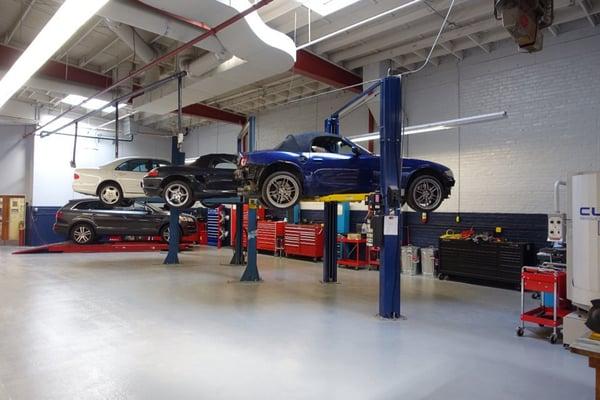 Blue Porsche gets a check up.