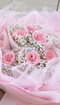 1 dozen HK style Pink roses