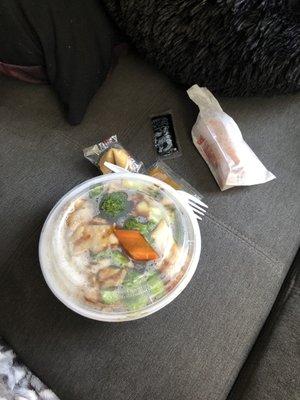 Take out 51. Chicken with Broccoli (white rice) and egg roll