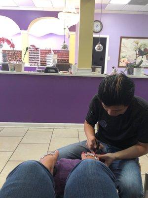 Lunch time Basic Pedicure