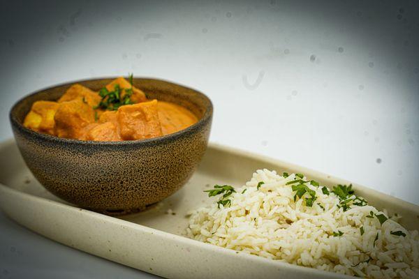 Butter Paneer Curry w// Rice and Naan