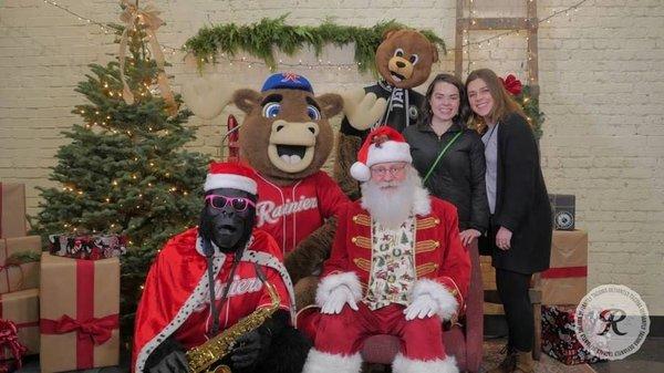 2019 Christmas - Ashley & Lauren track town Santa and his friends in Tacoma, WA.