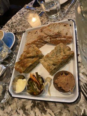 Bread platter