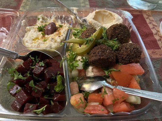 Mezze plate. Vegetarian.