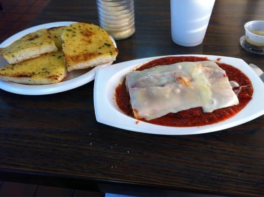 Manicotti and Garlic Bread