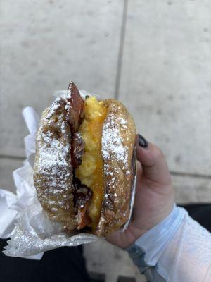 Maple Sandwich with powdered sugar on the brioche bun