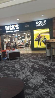 Dick's store