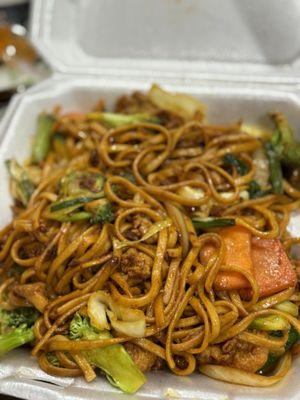 803. Chicken Lo Mein