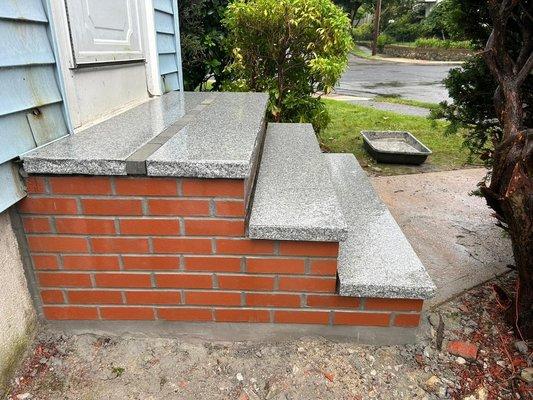 New built stoop granite top finishing