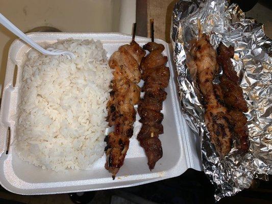 2 item combo (rice with BBQ pork and BBQ chicken) on 2022/01/18