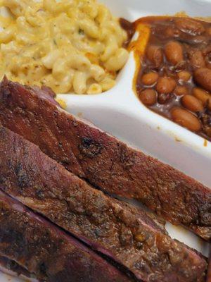 Rib plate combo with Mac N cheese and beans