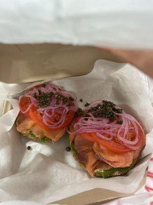 Smoked salmon bagel